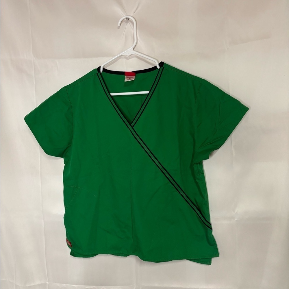 Womens size medium dickies brand scrub set, #I891
